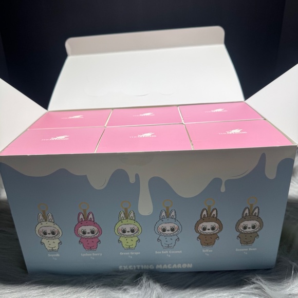 Pop Mart Exciting Macaron Vinyl face Blind Boxes - Picture 4 of 8